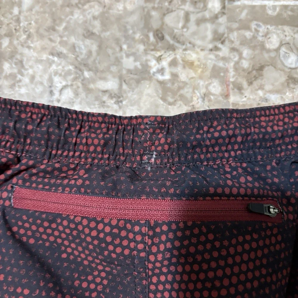 Municipal Shorts Mens Medium Red 4 AM Training Club 6